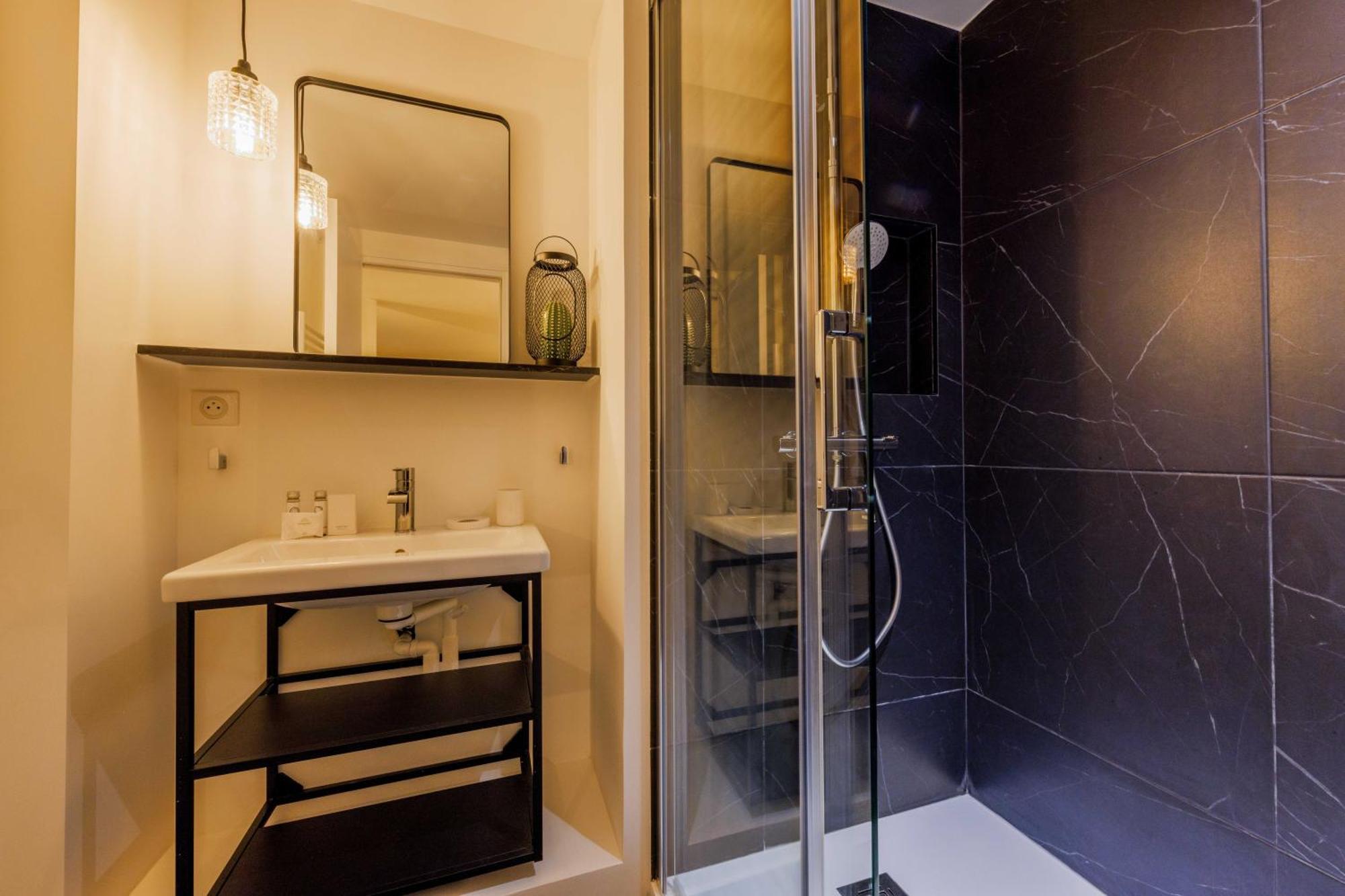 Ferienwohnung Exceptionnel Duplex A Proximite De Montmartre! Paris Exterior foto